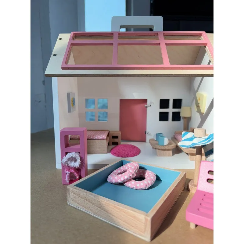 20-Piece Mini Dollhouse with Poolside Villa Theme (3-6 Years)