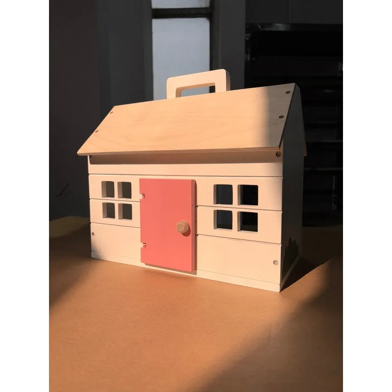 20-Piece Mini Dollhouse with Poolside Villa Theme (3-6 Years)