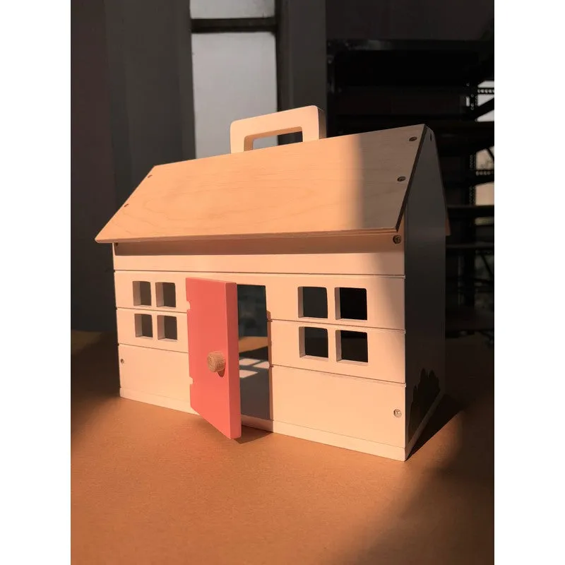 20-Piece Mini Dollhouse with Poolside Villa Theme (3-6 Years)