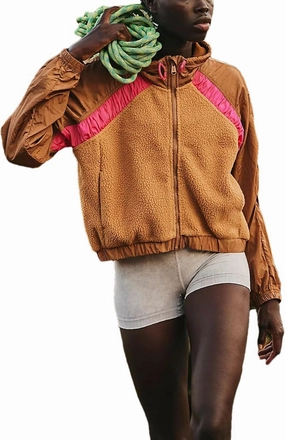 Aimiray Women's Winter Fleece Jackets Zip Up Oversized Sherpa Coats Fuzzy Patch Outerwear with Pockets