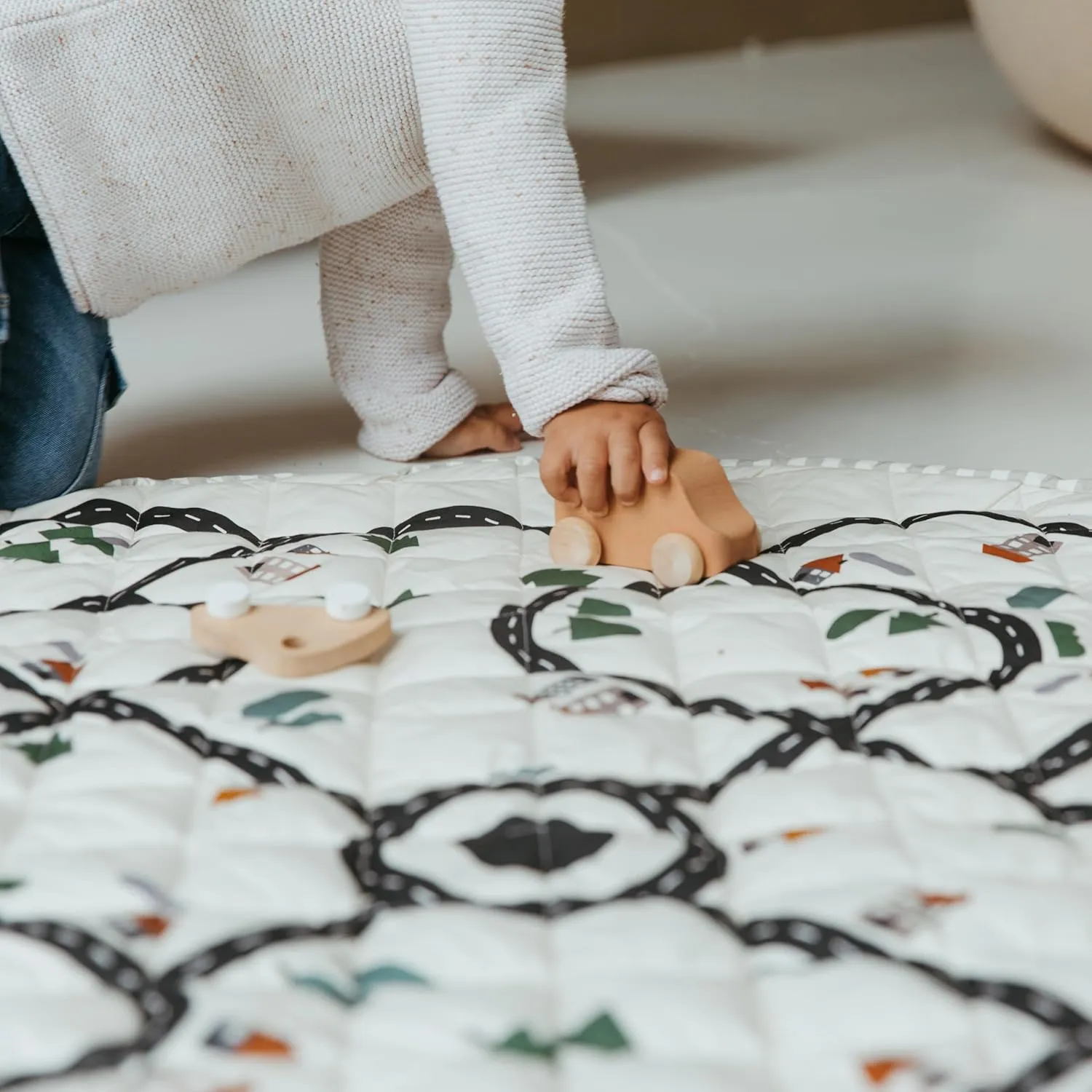 Blooom 2-in-1 Quilted Baby Play Mat & Storage Bag | Portable, Soft, and Convenient | Perfect for Travel & On-The-Go | Portable Play Mat for Baby & Toddler | Oekotex Cotton (City, 47 Inches)