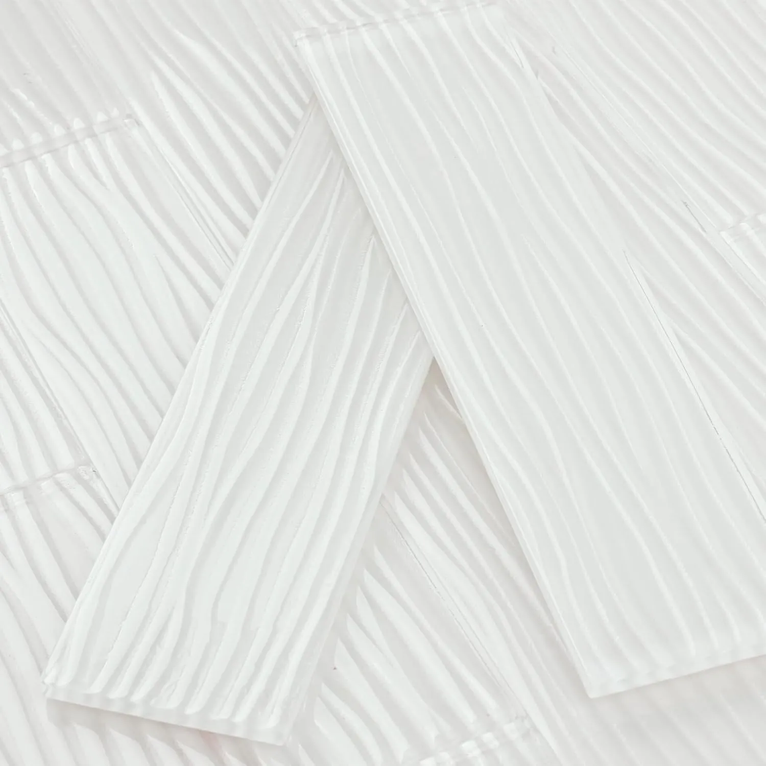 Diflart White Glass Subway Tile, 3x12 Inch, 4 Sq.Ft, Glass Backsplash Tile for Kitchen Shower Bathroom Wall, Pack-16 Pcs