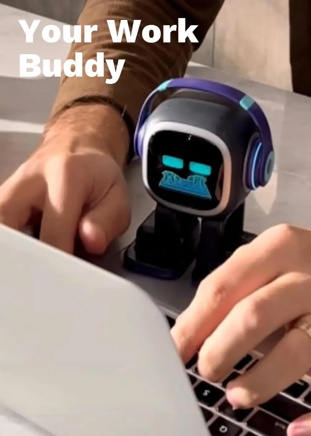 EMO Go Home AI Desktop Pet Robot with EMO Smart Lighting Automatic Charging Version by Living.AI