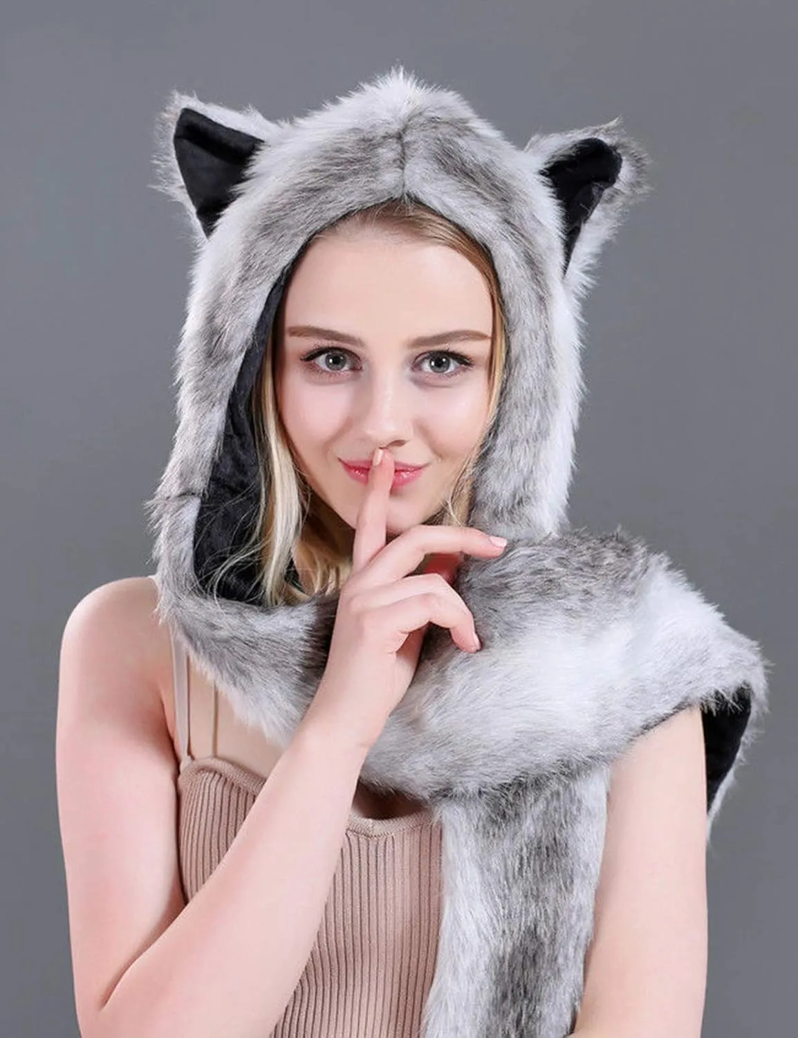 FHQHTH 3 in 1 Faux Fur Animal Hood with Paws Fuzzy Novelty Wolf Hats Gloves Scarf Winter Cosplay Hoods Halloween Cosplay