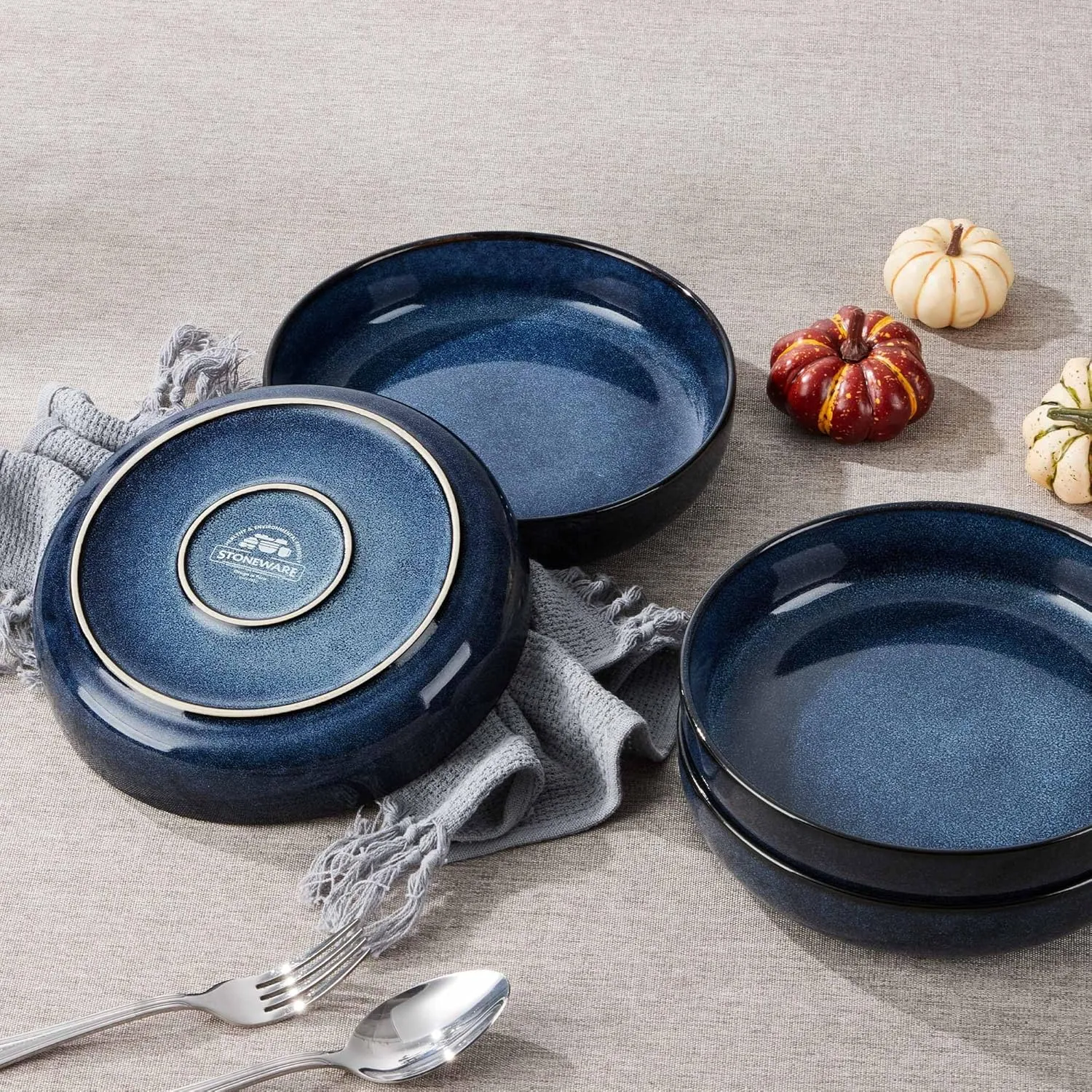 LIANYU Stoneware Pasta Bowls Set of 4, 37oz Large Salad Pasta Bowl for Home, Wide and Shallow Ceramic Plate Bowls for Serving Soup Dinner, Microwave & Dishwasher Safe, Sapphire Blue