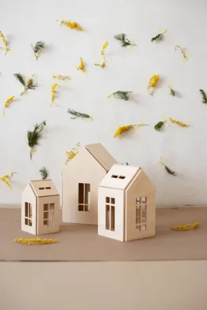 Magnetic Dollhouse - Natural, Tiny