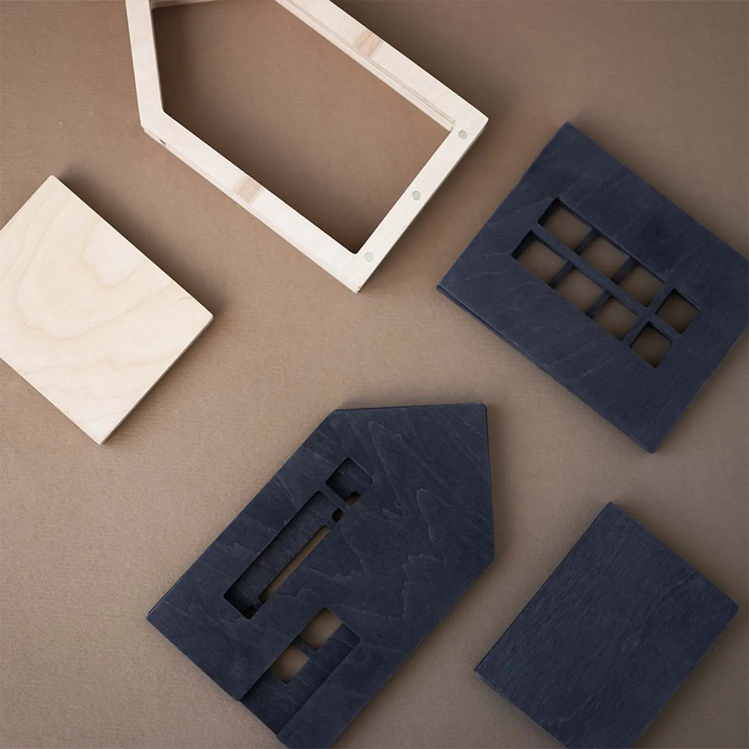 Magnetic Dollhouse