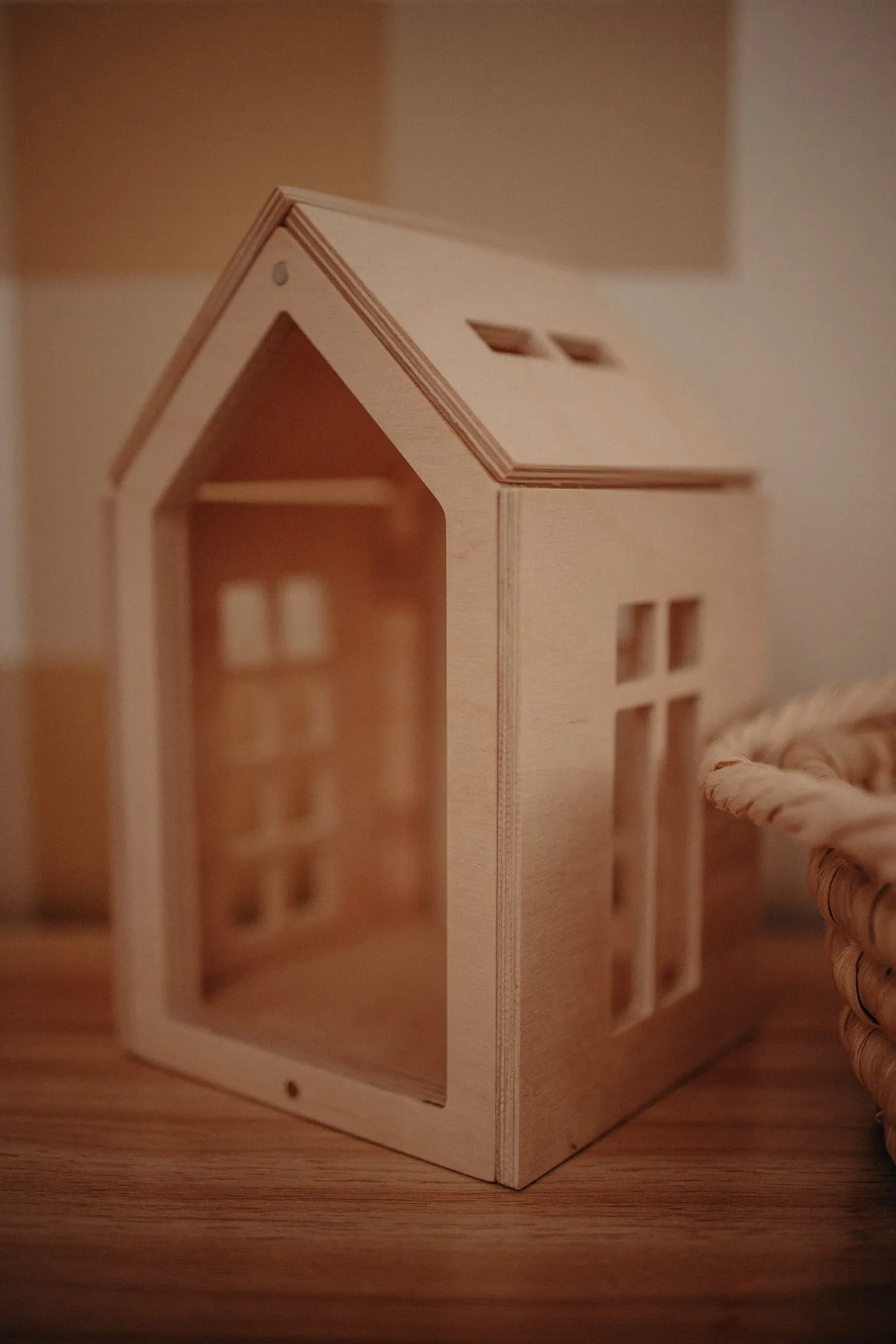 Magnetic Houses *NEW LOW PRICE*
