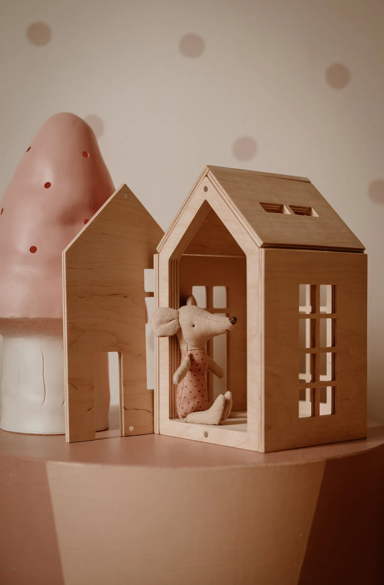 Magnetic Houses *NEW LOW PRICE*