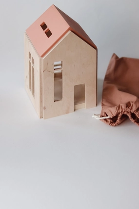 Magnetic Dollhouse - Medium