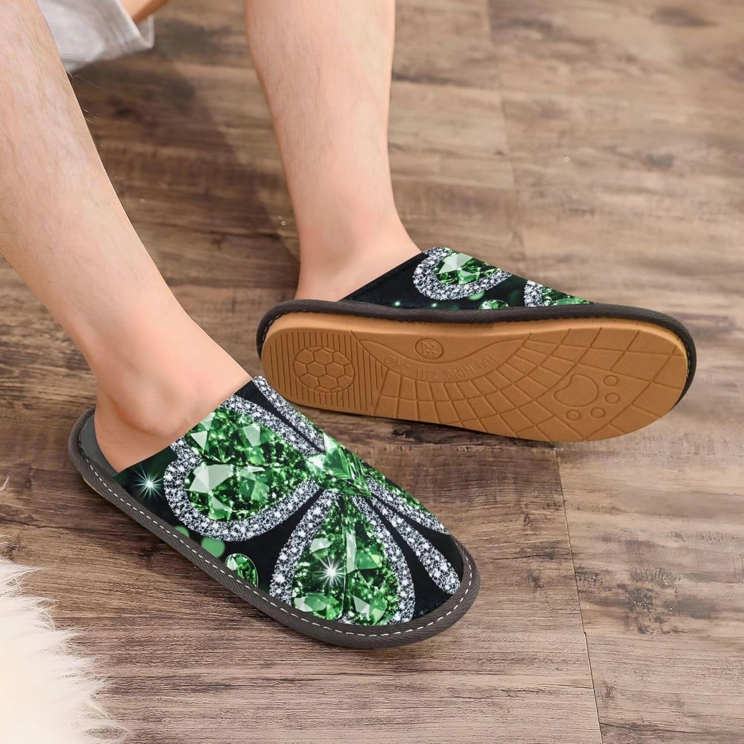 MNSRUU Fuzzy Slippers House Slippers for Women Men Gnomes Rose Black Plush Warm Slippers Winter Soft Slippers Bedroom Shoes Plush Lining Indoor Non-slip