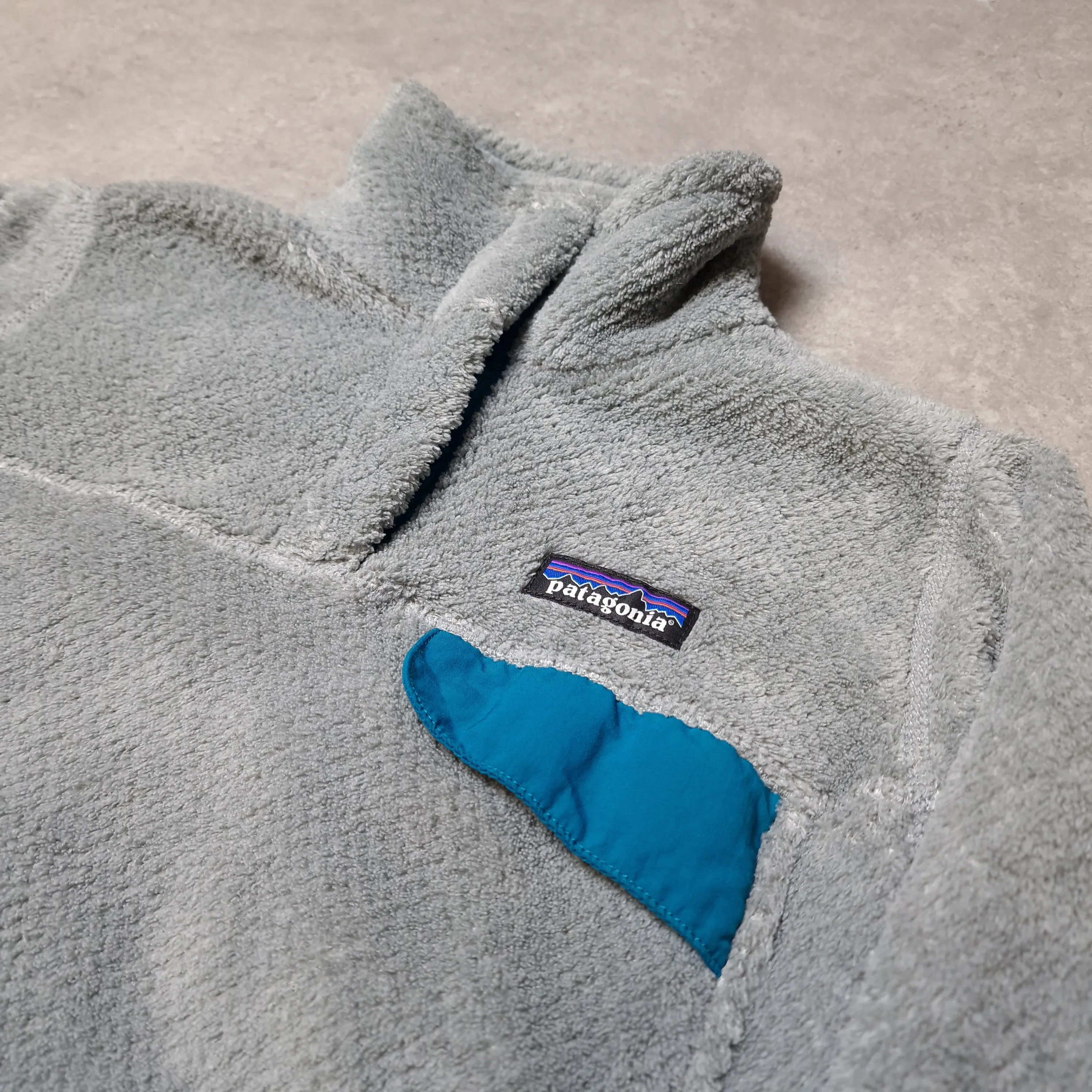 Patagonia fleece in grey - women's xs