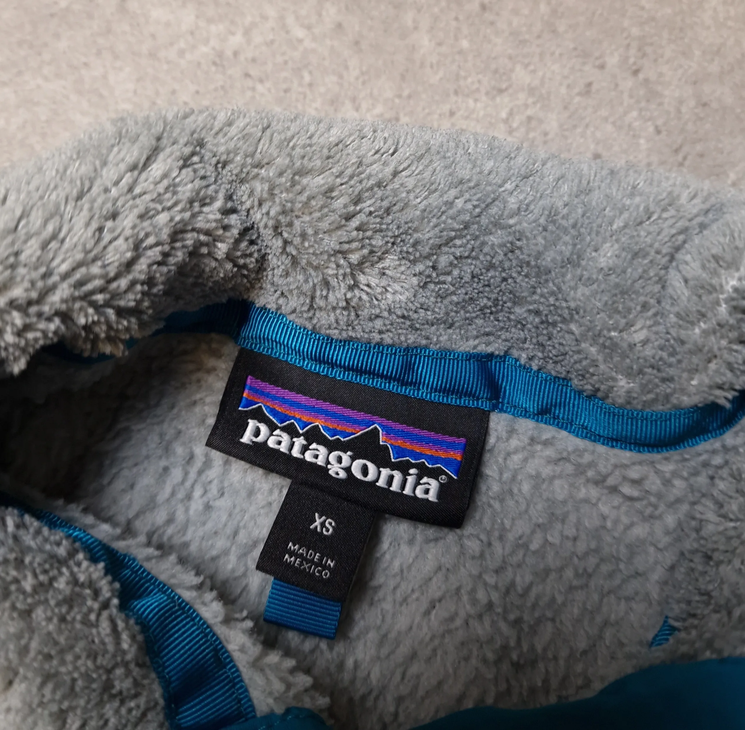 Patagonia fleece in grey - women's xs
