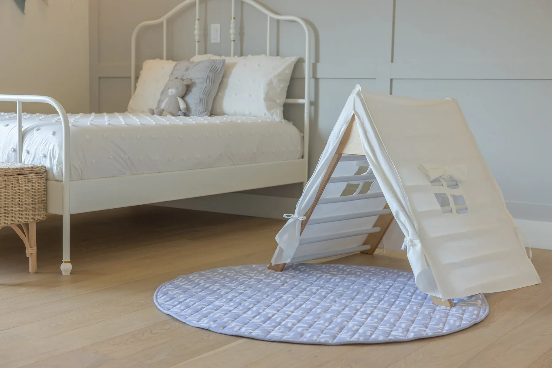 Plush Organic Cotton Playmat - Leaves / Blue Gray Chevron