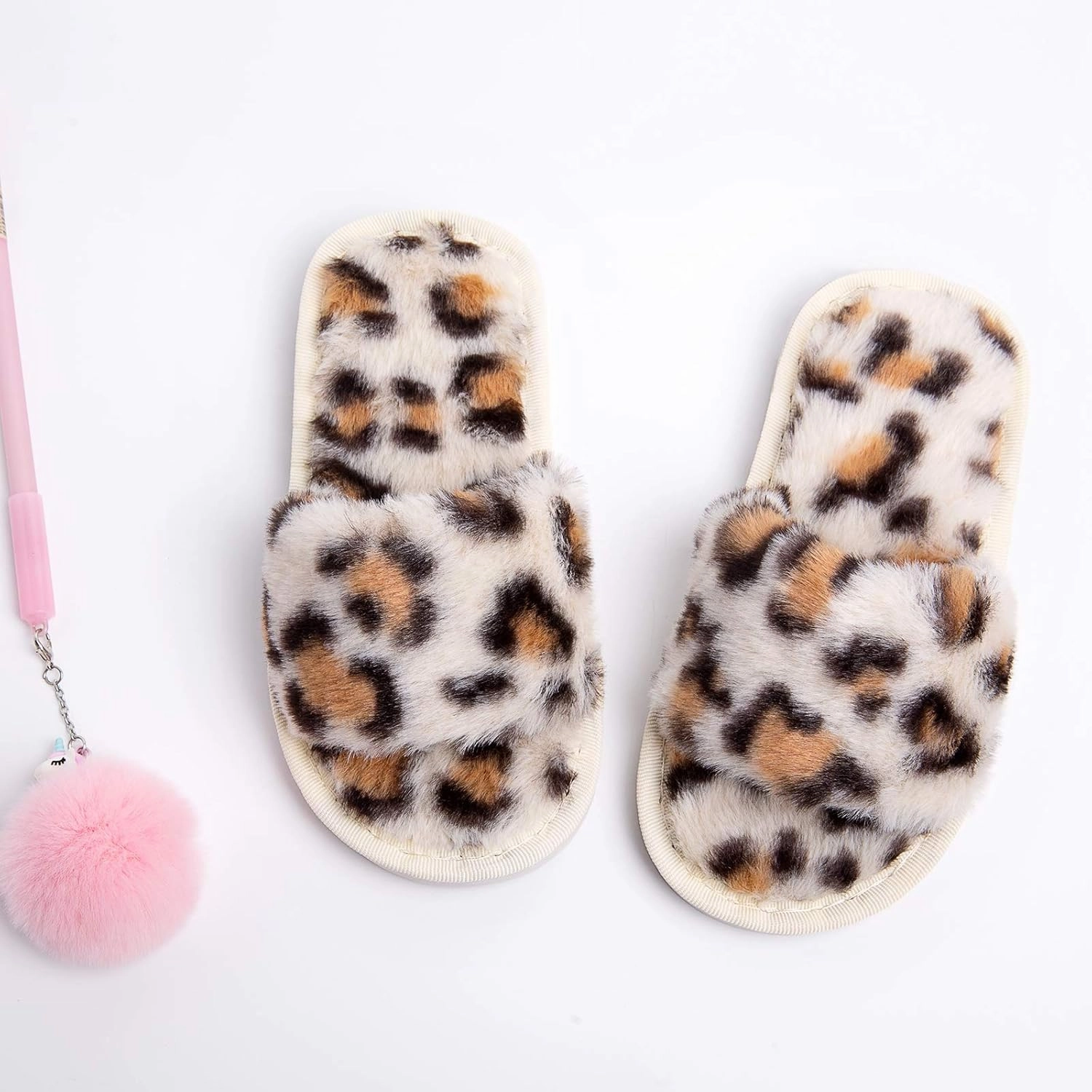 techcity Boys Girls Fuzzy House Slippers Cute Comfy Faux Fur Slip On Fluffy Plush Open Toe Home Slides for Kids Indoor Outdoor Warm Shoes