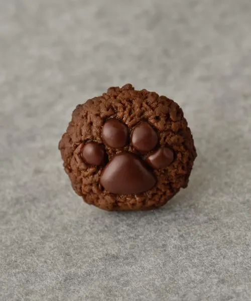 Teddy Bear's Paw Chocolate Cookie Clip-On Earring (Single)【Japan Jewelry】
