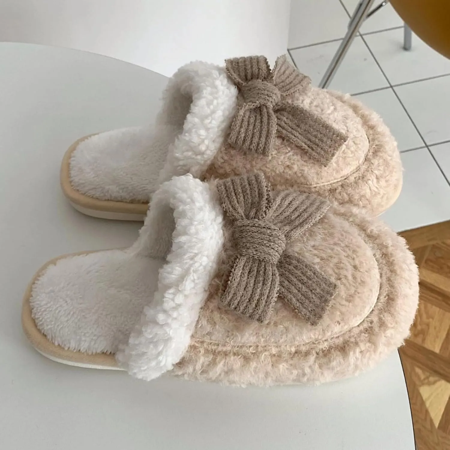 Women's Plush Cute Bow Slippers Indoor House Slippers with Bows Tie Comfy Furry Fuzzy Bedroom Slippers Non-Slip