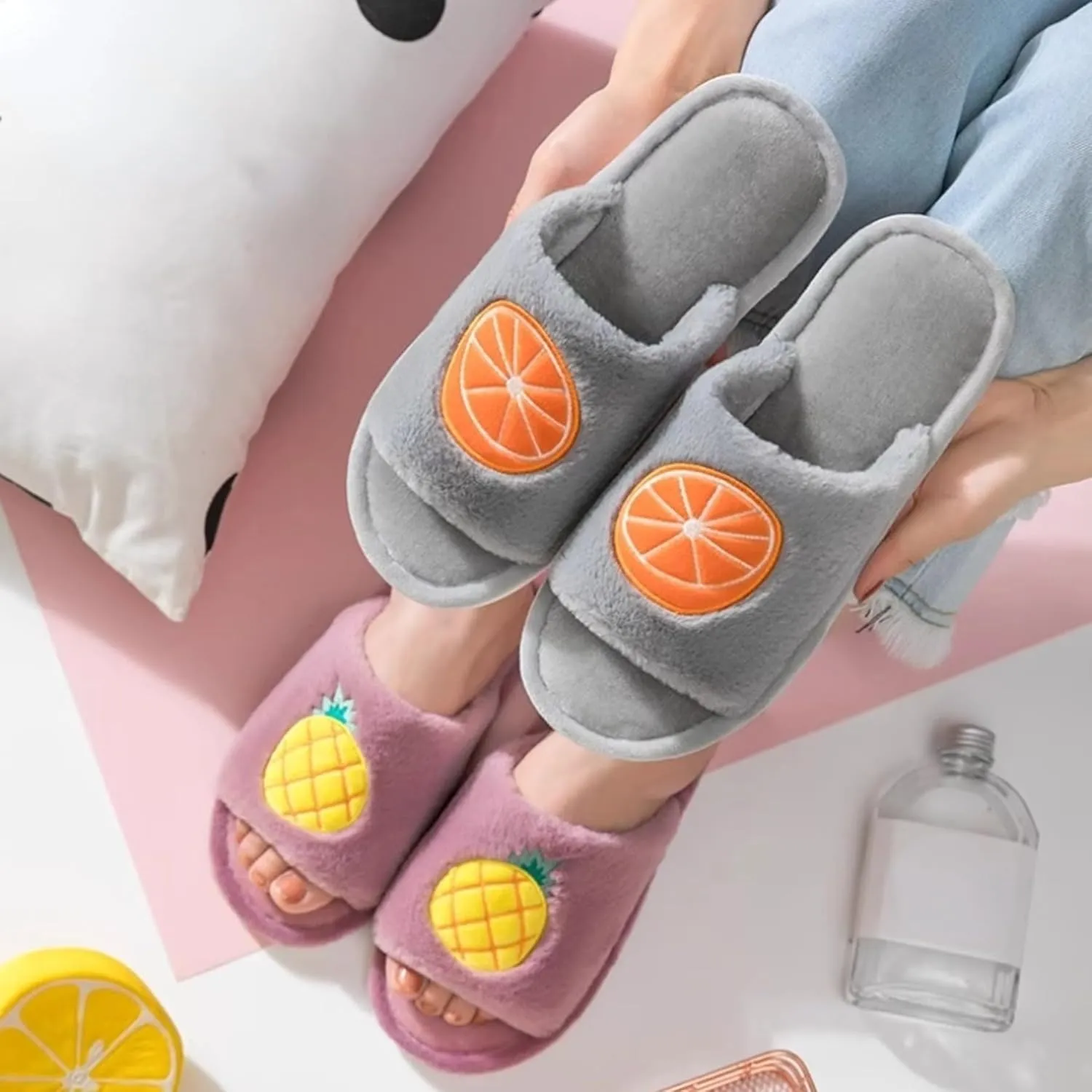 Women's Strawberry Slippers Non-Slip Indoor House Shoes Cute Fruit Plush Cozy Open Toe Cotton Bedroom Home Slippers with Memory Foam Lightweight Travel Portable